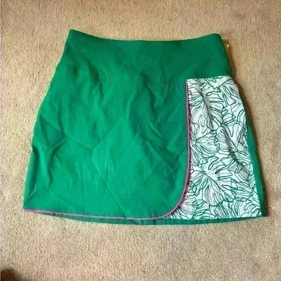 Lady Hagen Women's Tropical Palm Wrap 17'' Golf Skort size medium NWOT - Picture 4 of 9